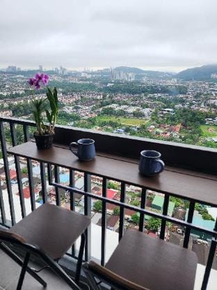 Netizen #MRT#Cheras#C180#tun hussein onn#KLCC View Apartment in Negeri Sembilan, Malaysia