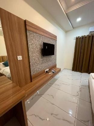 HOTEL VIEW Apartment in Uttar Pradesh