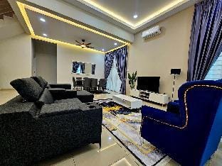 Modern Lux Malacca @ Adellia Villa Pool Garden Vacation rental in Malaysia