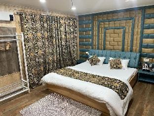 Riverfront Reem Cottage Vacation rental in India