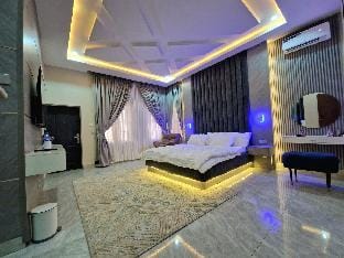 Wuye, 3 Bdrm, 247 Light, Wi-Fi, Ps 5, 2 Balcony Vacation rental in Abuja