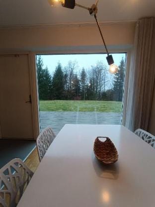 Modern, private & fully equipped. 4 adults +2kids Apartment in Västra Götaland County