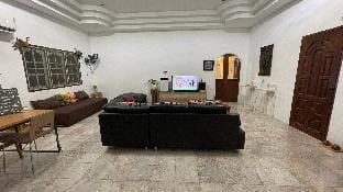 Baan Phuean (House of Friends) @Uthai Thani Vacation rental in Thailand