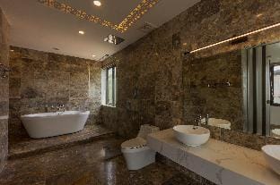 Green Doris villa Đại Lải 5 phòng ngủ  Villa in Laos