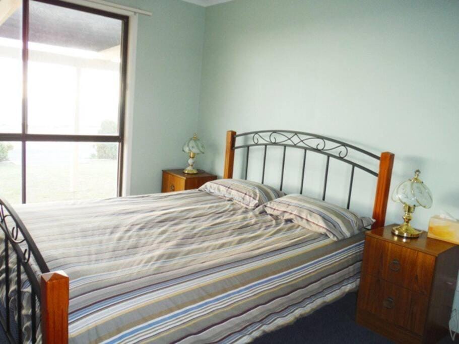 Aquamarine Vacation rental in Moonta Bay