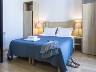 Beautiful holiday home with balcony or terrace Apartment in Batz-sur-Mer