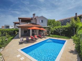 Villa in Novigrad with Pool near Beach Villa in Istria County