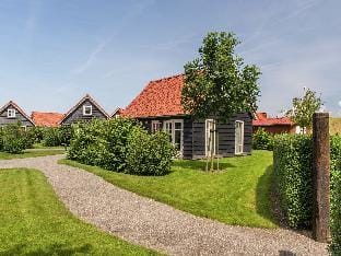 Comfortable cottage with WiFi Vacation rental in Zeeland, Netherlands