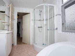 Holiday escape with a Private Jetty Vacation rental in Friesland, Netherlands