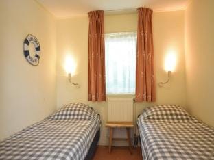 Bungalow in North Holland near the North Sea Vacation rental in North Holland (province)