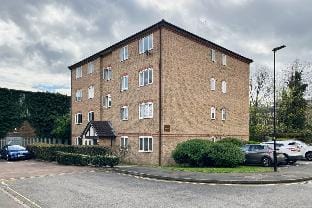 The Twickenham Wonder - Lovely 1BDR Flat with Parking Apartment in Isleworth
