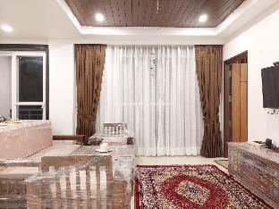 HOP stays - Shimla | Luxury 2 BHK  Apartment in Shimla