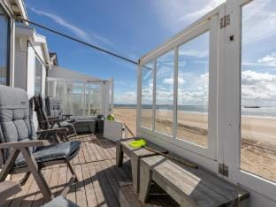 Holiday Home in Dishoek by the Beach Vacation rental in Koudekerke