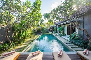 Villa MD Tranquil 6BR Villa at Eat Street Villa in Kuta