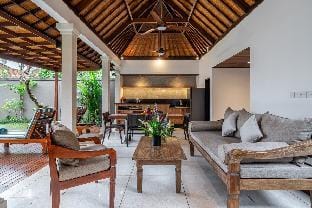 Villa MD Tranquil 6BR Villa at Eat Street Villa in Kuta