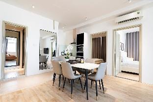 The Rixx Metropolitan@D1/Ben Thanh/Family/pool/gym Vacation rental in Ho Chi Minh City