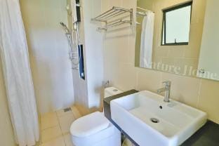 WaterThemePark-Seafront-Netflix-2Br-SwissGardenL7B Vacation rental in Terengganu, Malaysia