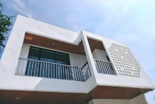 Cassa Pool Villa, Bangsaen - 3 Bedrooms Pool Villa Vacation rental in Chon Buri Changwat
