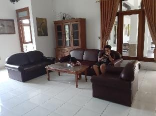 Pringgondani Homestay Vacation rental in Special Region of Yogyakarta