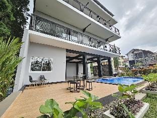 Villa Bandung Lembang With Private Pool & Billiard Villa in Parongpong