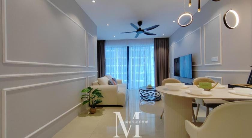 Trefoil @ Setia City Muji @ 原木 #2 Bedroom #1-4Pax Apartment in Selangor, Malaysia