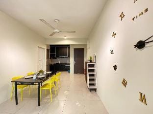 Modern Unique 3 Room8Pax Suite Mt38@Meritus Perai Apartment in Penang
