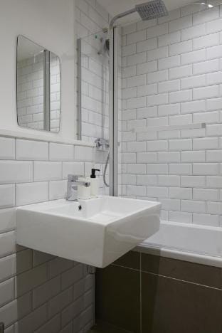Spacious 2 Bedroom Apt with Stunning Views in Holmfirth Village Huddersfield Apartment in Holmfirth