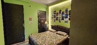 Budget Friendly Serenity Homestay Apartment in New Delhi