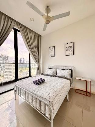 D'Pristine 4 bedder condo opp legoland (13pax) Vacation rental in Johor
