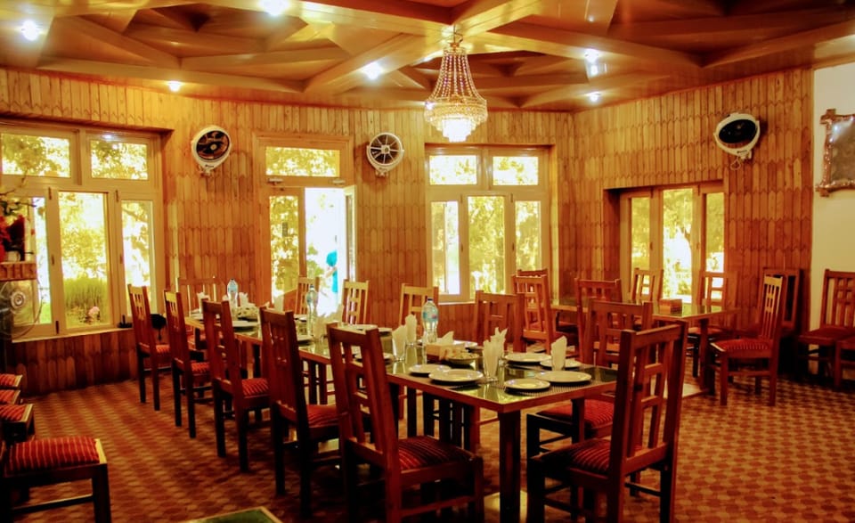 Hotel Green Palace Gahkuch Hotel in Pakistan