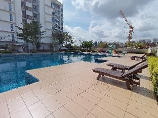 Railway Stylish Homestay (3BR3B) 6 Pax #Cowidea Apartment in Johor Bahru