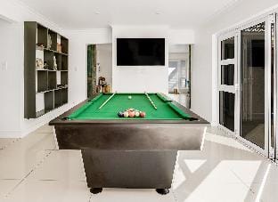 Kiefern Haus: Main House Vacation rental in Cape Town