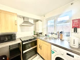 Beautiful 2 bedroom flat with lounge (65bb) Apartment in London Borough of Islington
