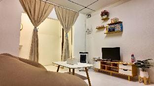 Friend's House Arak (whole house) Vacation rental in Chiang Mai