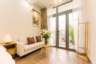 Neat&cosy*Balcony*Old quarter view* Apartment in Hanoi