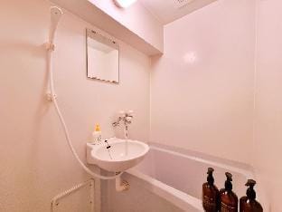 CT802 大国町駅徒歩7分/難波エリア徒歩圏内/ダブルベッド2台/最大4名 Apartment in Osaka