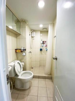 Cozy 2BR Apartment with Wi-fi near Mall and Resto Apartment in West Java