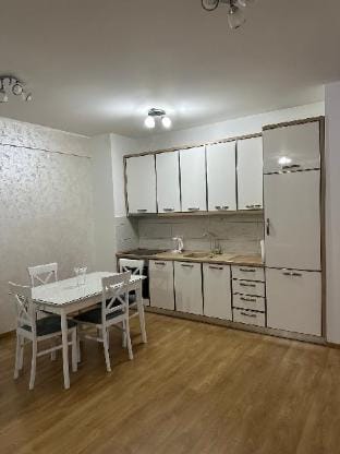 Chic One-Bedroom Apt in Budva Vacation rental in Budva