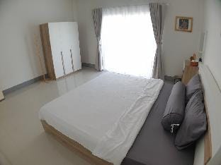 House in community mall 3 Bed 3 Bath for 6 people, size 184 sq.m. – Mae Hia Vacation rental in Chiang Mai