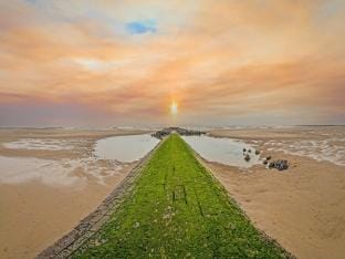 Studio on the 3rd floor with phenomenal sea view Apartment in Middelkerke