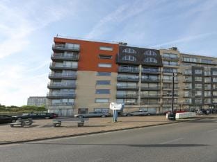 Sleek Stay by the Sea Apartment in Middelkerke