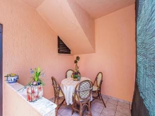 Apartment in Liznjan with Pool and Terrace Apartment in Medulin