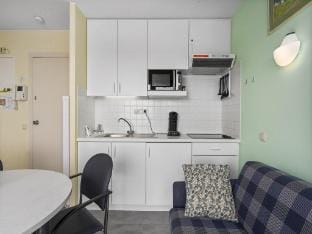 Spacious studio near seafront Apartment in Flanders