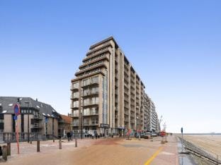 Spacious studio near seafront Apartment in Flanders