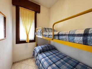Flat in a villa surrounded by garden Apartment in Rosolina Mare