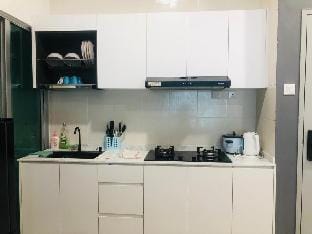 Premium Condo at Razak City Residence (Block B1) Vacation rental in Federal Territory of Kuala Lumpur