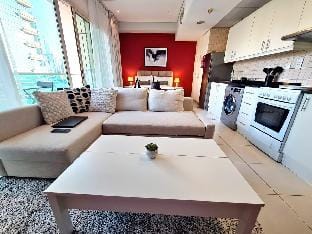 A cosy studio next to the beach Apartment in Dubai