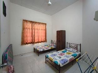 AmyKay Semi-D Homestay  Vacation rental in Johor