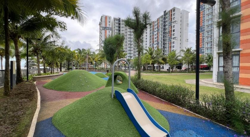 VitaminSEA3 Seaview 6PAX Studio Netflix A-8-13A Apartment in Terengganu, Malaysia