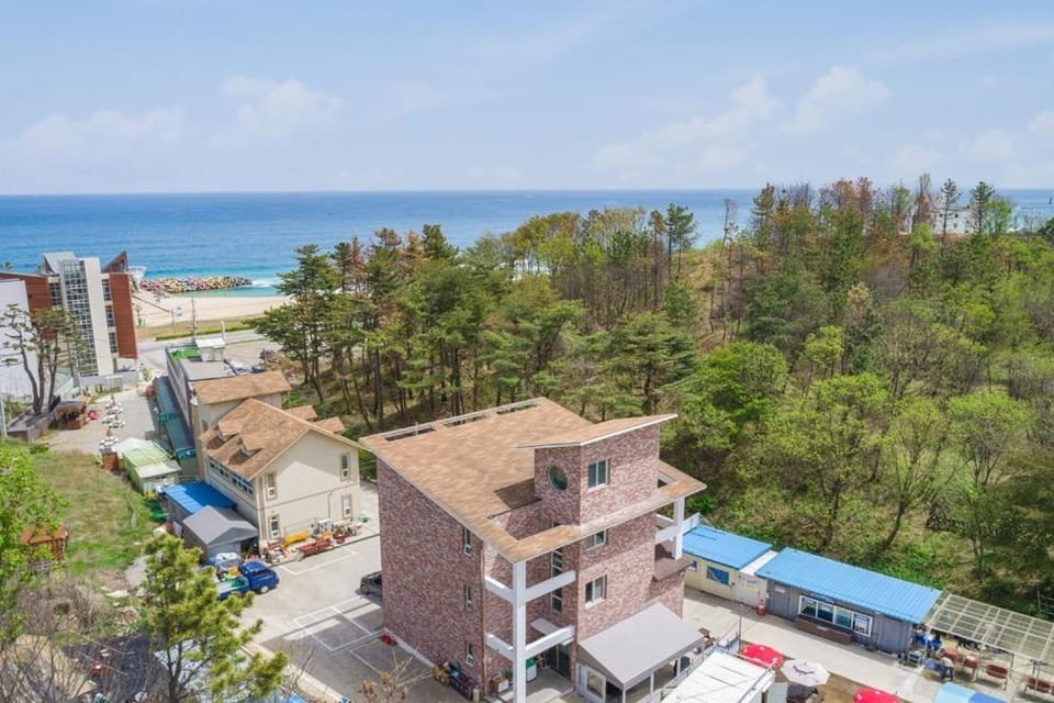 Gangneung Marine Park Pension Bed and Breakfast in South Korea